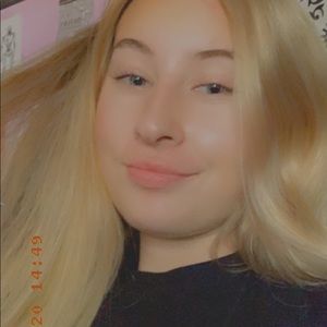 Meet your Posher, Hailey